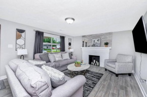 Cozy*Stylish*updated Ranch home Near kings island